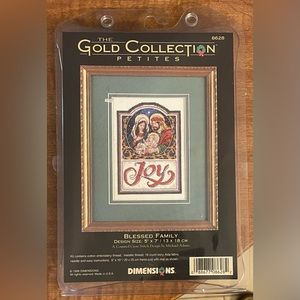 NEW Dimensions Gold Collection Petites Blessed Family Christmas Cross Stitch Kit